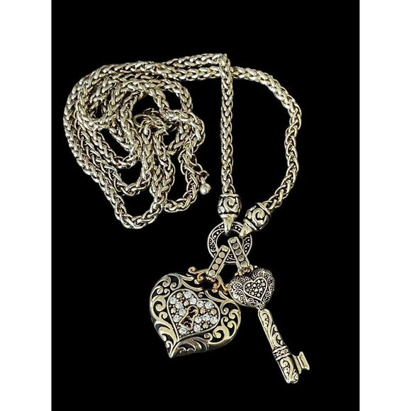 Gold Tone Filigree Heart & Key Rhinestone Charm Pendant Necklace Love Romantic - Picture 1 of 4